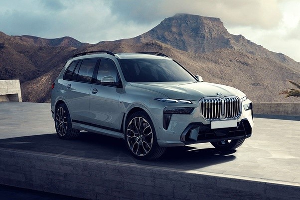 Top 10 Luxury SUVs of 2024